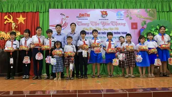 Rộn ràng Lễ hội “Lồng đèn thắp sáng ước mơ” xã Trường Thành