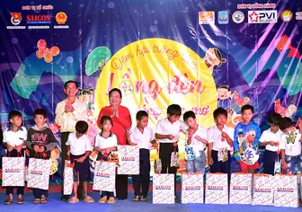 Đêm hội trăng rằm “Lồng đèn thắp sáng ước mơ” tại xã Gia Hòa