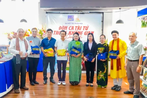 Nhà nghiên cứu Nhâm Hùng ra mắt sách “Đờn ca tài tử trong không gian du lịch”
