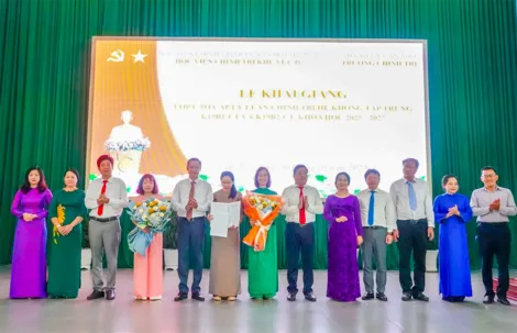 Khai giảng hai lớp Cao cấp Lý luận chính trị không tập trung niên khóa 2025-2027