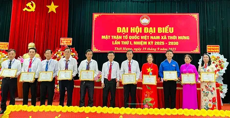 Tích cực xây dựng kết cấu hạ tầng, đảm bảo an sinh xã hội