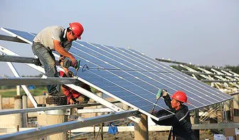Sản lượng điện tái tạo toàn cầu lần đầu tiên vượt than đá