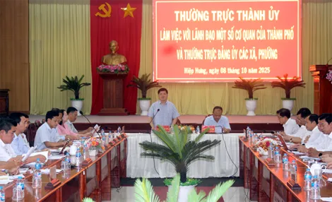 Các xã, phường tiếp tục bố trí nguồn lực hiện có giải quyết những vấn đề cấp bách trước mắt