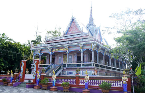 ឧស្សាហកម្មវប្បធម៌មើលពីចំណុចទេសចរណ៍វត្តស្រឡូង ឧស្សាហកម្មវប្បធម៌មើលពីចំណុចទេសចរណ៍វត្តស្រឡូង