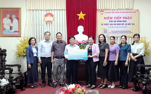 Ủy ban MTTQVN TP Cần Thơ tiếp nhận hơn 1,5 tỉ đồng hỗ trợ đồng bào bị thiệt hại do bão số 10 Ủy ban MTTQVN TP Cần Thơ tiếp nhận hơn 1,5 tỉ đồng hỗ trợ đồng bào bị thiệt hại do bão số 10