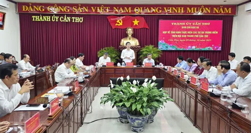 Quan tâm xây dựng chính sách thu hút các nhà đầu tư vào thành phố Quan tâm xây dựng chính sách thu hút các nhà đầu tư vào thành phố