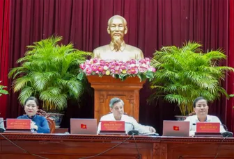 Thành ủy Cần Thơ sơ kết, tổng kết thực hiện các nhiệm vụ, nghị quyết quan trọng