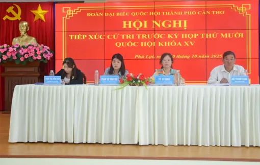Đoàn đại biểu Quốc hội TP Cần Thơ tiếp xúc cử tri tại phường Phú Lợi