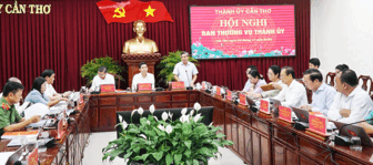 លោក ឡេ​ក្វាង​តុង លេខា​គណៈ​កម្មា​ធិការ​បក្ស​ទី​ក្រុង​កឹង​ធើ៖