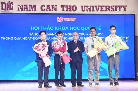 Nâng cao năng lực nghiên cứu khoa học thông qua hoạt động của nhóm nghiên cứu mạnh và công bố quốc tế