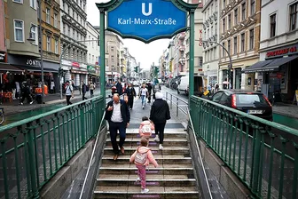 Khi người cao tuổi ở Đức trở lại làm việc