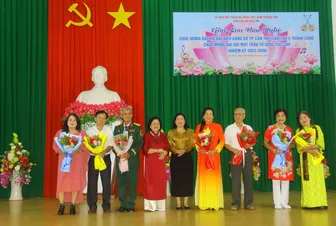 Câu lạc bộ Hưu trí TP Cần Thơ tổ chức chương trình giao lưu văn nghệ