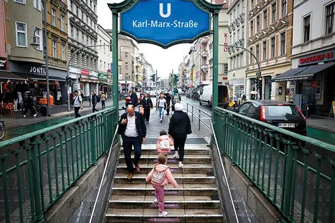 Khi người cao tuổi ở Đức trở lại làm việc