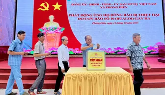 Phường Thới Long và xã Phong Điền đóng góp hơn 162 triệu đồng ủng hộ đồng bào bị thiệt hại do cơn bão số 10