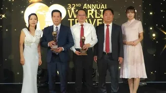 Vườn quốc gia Phong Nha - Kẻ Bàng nhận “cú đúp” giải thưởng tại World Travel Awards 2025