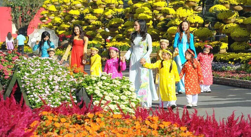 នាយករដ្ឋមន្ត្រីនៃរដ្ឋាភិបាល ឯកភាពលើផែនការឈប់សម្រាកបុណ្យចូលឆ្នាំវៀតណាម បិញង៉ រយៈពេល ៩ ថ្ងៃជាប់ៗគ្នា នាយករដ្ឋមន្ត្រីនៃរដ្ឋាភិបាល ឯកភាពលើផែនការឈប់សម្រាកបុណ្យចូលឆ្នាំវៀតណាម បិញង៉ រយៈពេល ៩ ថ្ងៃជាប់ៗគ្នា