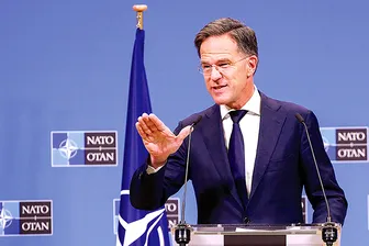 NATO hối thúc các nước thành viên tăng ngân sách quốc phòng