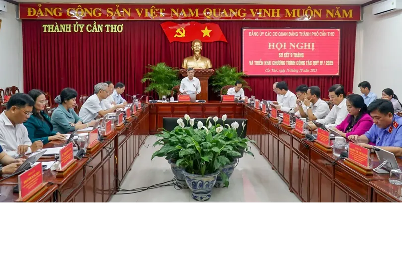 Phát động phong trào trào thi đua yêu nước lập thành tích chào mừng Đại hội lần thứ XIV của Đảng Phát động phong trào trào thi đua yêu nước lập thành tích chào mừng Đại hội lần thứ XIV của Đảng