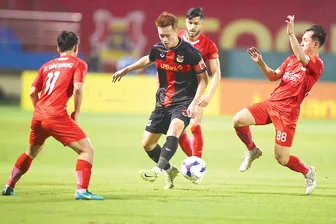 "Đại chiến" Hà Nội FC và tân binh Ninh Bình