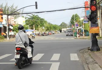 Những tấm biển nhỏ, tác động lớn đến ý thức giao thông