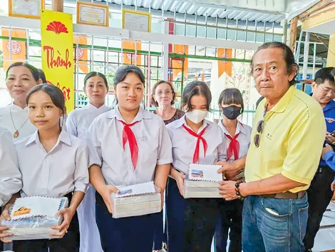 Người lấy việc thiện làm niềm vui