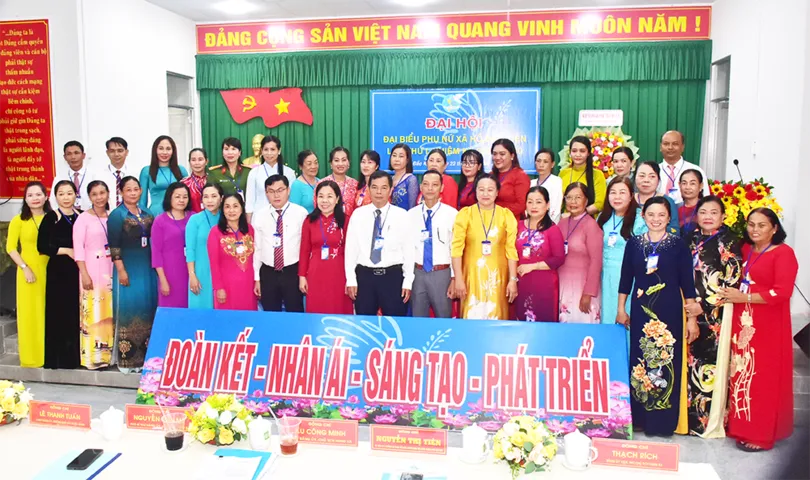 Phụ nữ xã Hồ Đắc Kiện phát huy tinh thần đoàn kết, đổi mới, sáng tạo xây dựng quê hương Phụ nữ xã Hồ Đắc Kiện phát huy tinh thần đoàn kết, đổi mới, sáng tạo xây dựng quê hương