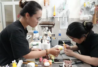 Cô gái 25 tuổi và những chiếc bánh sinh nhật “độc lạ Cần Thơ”