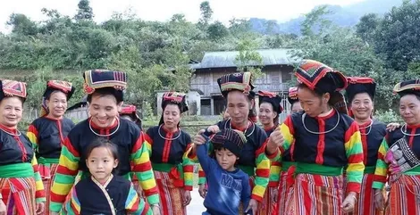 Phát triển kinh tế địa phương nhờ biến văn hóa dân tộc thành sản phẩm du lịch