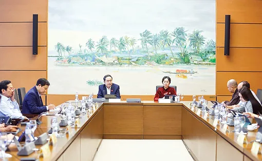 Kỳ họp thứ 10, Quốc hội khóa XIV: Hướng đến xây dựng nền báo chí cách mạng, chuyên nghiệp, nhân văn, hiện đại