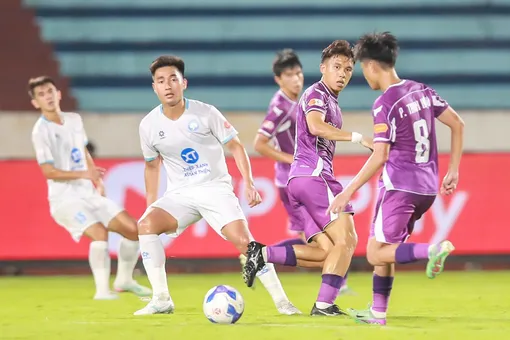 “Cuộc đấu trí” của hai tân HLV trên sân Gò Đậu “Cuộc đấu trí” của hai tân HLV trên sân Gò Đậu