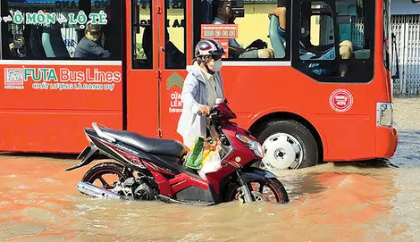 Đảm bảo hoạt động phương tiện công cộng ứng phó triều cường Đảm bảo hoạt động phương tiện công cộng ứng phó triều cường