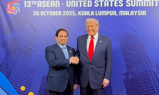 Vietnamese PM meets US President on 13th ASEAN–US Summit sidelines