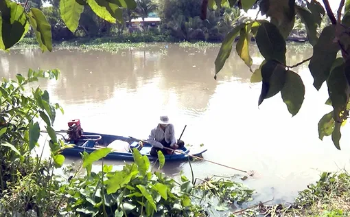 Dùng xung điện khai thác thủy sản: Phạm pháp và nhiều nguy hiểm