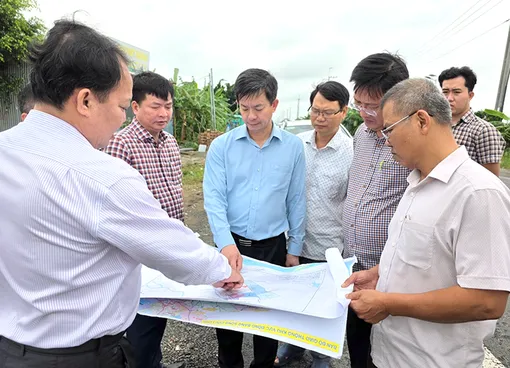 Lãnh đạo TP Cần Thơ kiểm tra các công trình trọng điểm Lãnh đạo TP Cần Thơ kiểm tra các công trình trọng điểm