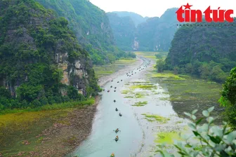 Ngắm nhìn 'Vịnh Hạ Long trên cạn' vừa lọt top điểm đến yêu thích nhất thế giới
