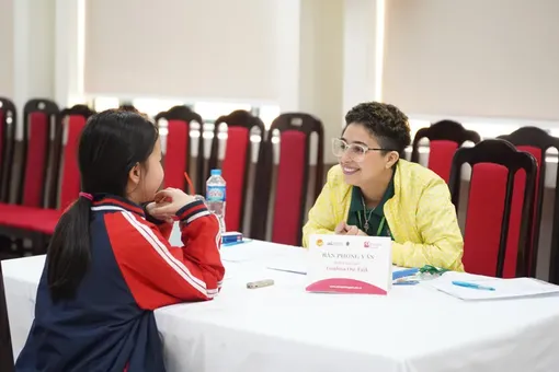 Chính phủ quyết định đưa tiếng Anh thành môn học bắt buộc ngay từ lớp 1 Chính phủ quyết định đưa tiếng Anh thành môn học bắt buộc ngay từ lớp 1