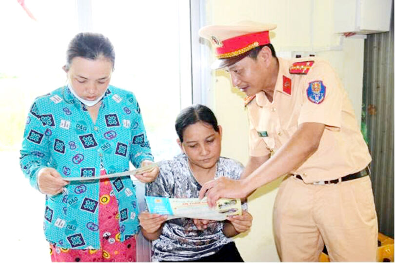 ធា​នា​សុវត្ថិ​ភាព​ចរា​ចរណ៍​ផ្លូវ​ទឹក​