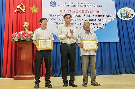 Nâng cao chất lượng tuyên truyền, đưa chính sách bảo hiểm xã hội, bảo hiểm y tế vào đời sống Nâng cao chất lượng tuyên truyền, đưa chính sách bảo hiểm xã hội, bảo hiểm y tế vào đời sống