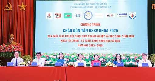 Chào đón tân học sinh, sinh viên và giao lưu doanh nghiệp Chào đón tân học sinh, sinh viên và giao lưu doanh nghiệp
