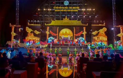 Tổng duyệt chương trình nghệ thuật khai mạc Lễ hội Oóc Om Bóc - Đua ghe Ngo TP Cần Thơ