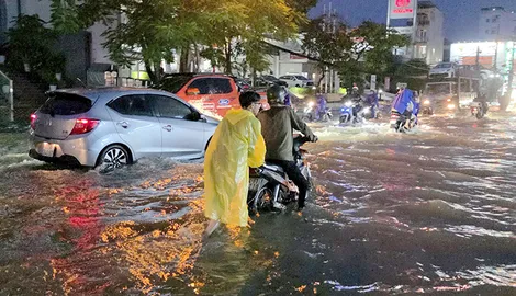 Bão KALMAEGI xuất hiện và di chuyển theo hướng Tây Tây Nam với tốc độ khá nhanh