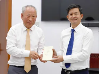 Bí thư Thành uỷ Cần Thơ tiếp Tập đoàn Xây dựng Thái Bình Dương (Trung Quốc) Bí thư Thành uỷ Cần Thơ tiếp Tập đoàn Xây dựng Thái Bình Dương (Trung Quốc)