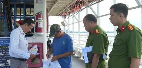 Siết chặt quản lý các bến đò, phà