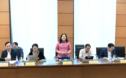 Đại biểu Quốc hội TP Cần Thơ góp ý dự thảo Văn kiện trình Đại hội đại biểu toàn quốc lần thứ XIV của Đảng