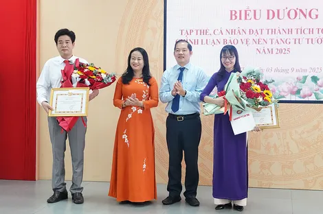 Đổi mới công tác tư tưởng gắn với thực hiện nhiệm vụ chính trị trong bối cảnh mới