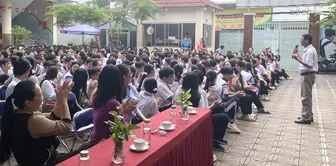 Truyền thông giáo dục giới tính và chăm sóc sức khỏe sinh sản vị thành niên