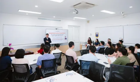 Đào tạo nhân lực vùng ĐBSCL: FPT đưa chuyên gia Hà Nội, TP.HCM tham gia đào tạo Thạc sĩ tại Cần Thơ