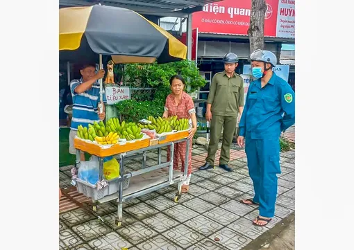 Phường Vị Tân lập lại trật tự đô thị, bảo đảm hành lang an toàn giao thông