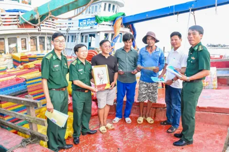 Ban Chỉ huy Bộ đội Biên phòng TP Cần Thơ tuyên truyền phòng, chống khai thác IUU