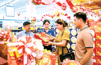 ផ្តុំ​កម្លាំង​ដោះ​ស្រាយ​ការ​លំ​បាក សម្រេច​ផែន​ការ​អភិវឌ្ឍន៍​សេដ្ឋ​កិច្ច-សង្គម